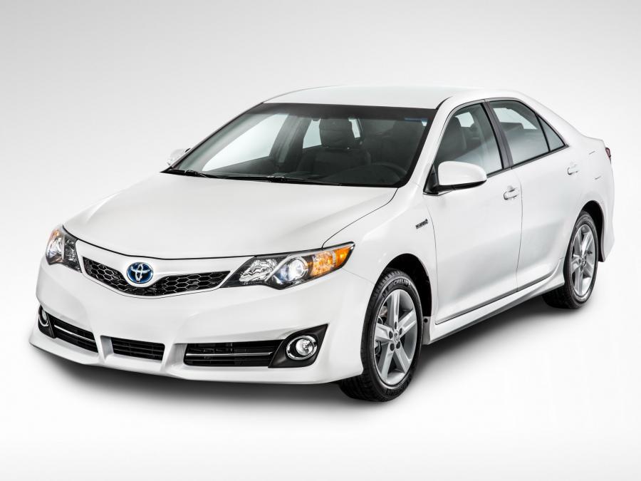  Toyota Camry Hybrid SE 2014 года  (фото 4 из 18)